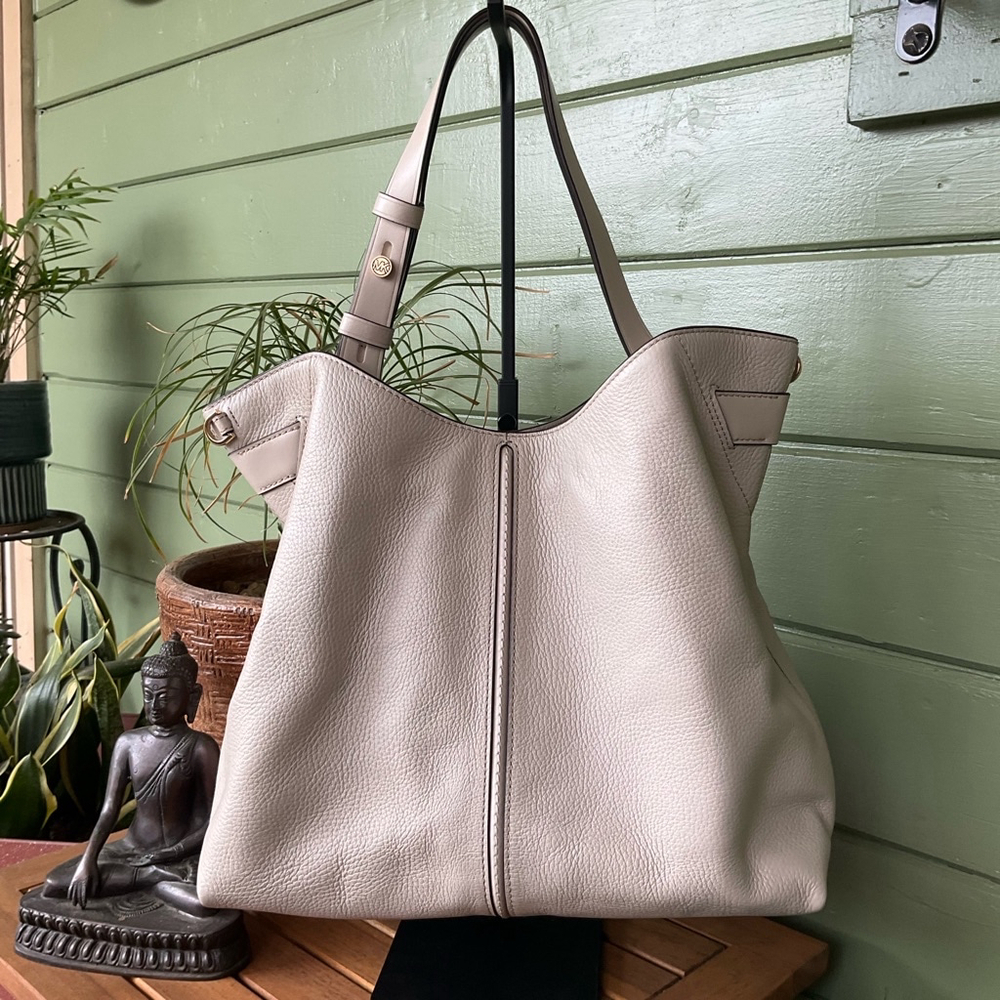 Michael Kors Shoulder Bag Astor Sand Grained Leather